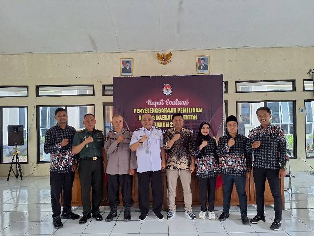 CAMAT SAPURAN HADIRI RAPAT EVALUASI PENYELENGGARAAN PILKADA SERENTAK TAHUN 2024